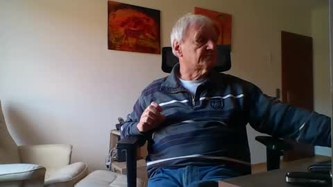 Snapshot of camcologne chatting on 02.25.26 camcologne online show from 02.25.26