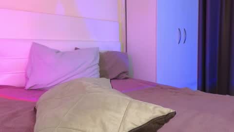 Cameron online show from 12.04.25