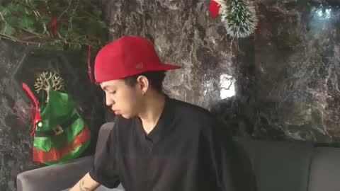 Snapshot of cameron_lux4 chatting on 12.02.25 CAMERON online show from 12.02.25