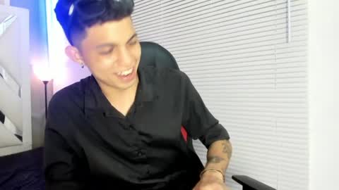 Snapshot of cameron_lux4 chatting on 06.26.26 CAMERON online show from 06.26.26
