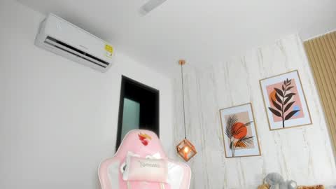 Cameron  online show from 01.23.25