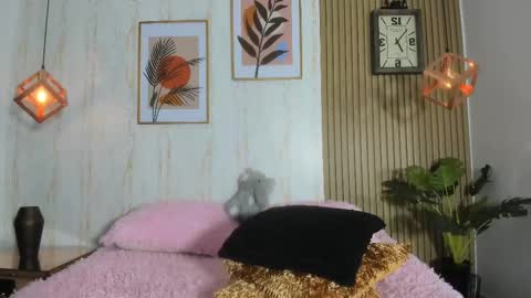 Cameron  online show from 02.18.25