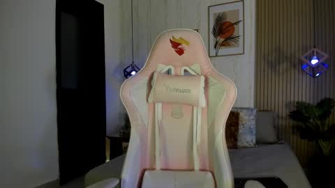 Cameron  online show from 11.16.25