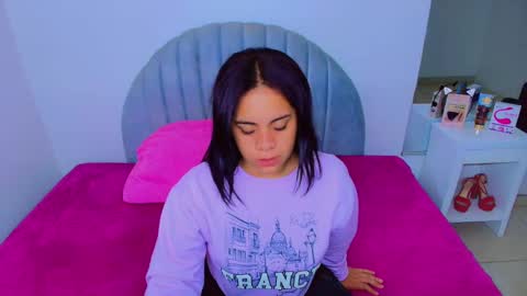 Snapshot of cami_bunnygirlx chatting on 09.10.25 CAMI online show from 09.10.25