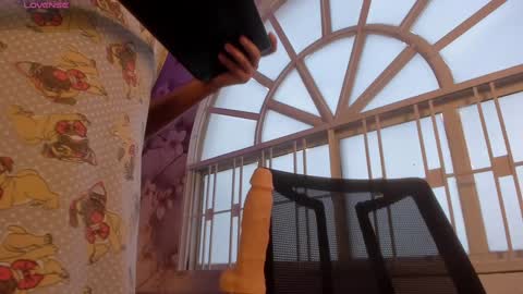 Snapshot of cami_hunter chatting on 12.10.24 online show from 12.10.24