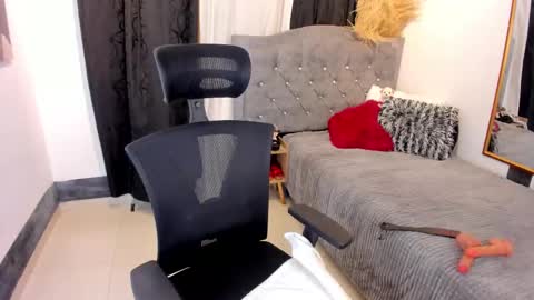 Snapshot of camicute_ chatting on 02.26.26 online show from 02.26.26