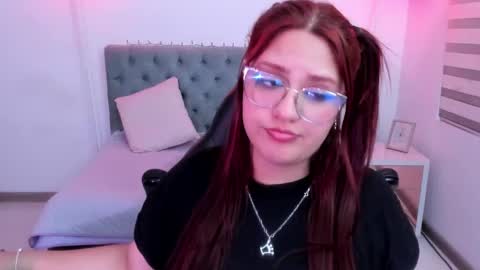 Snapshot of camiila_osorio chatting on 01.17.25 Camila Osorio online show from 01.17.25