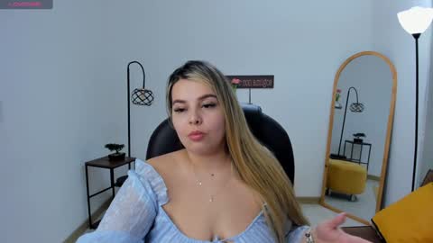 Camila online show from 12.07.24