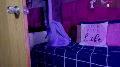 camila__bouzas online show from 02.17.26