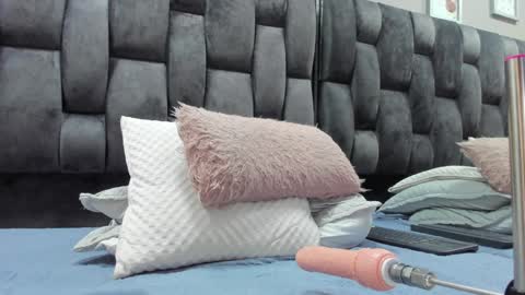 Snapshot of camila__herrera chatting on 12.13.24 Camila online show from 12.13.24