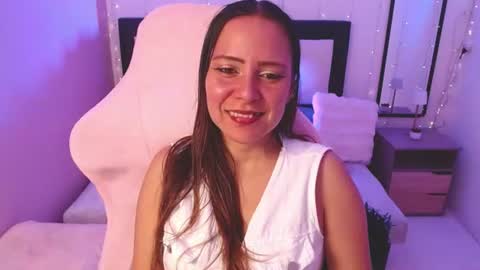 Snapshot of camila_delarosa chatting on 07.08.26 camila online show from 07.08.26