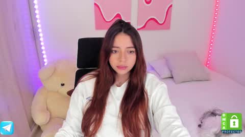  C A M I  online show from 02.10.25