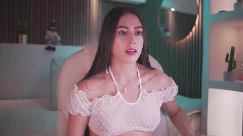 camila_martinez9 online show from 01.15.26