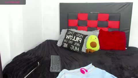 Snapshot of camila_valenciia_ chatting on 06.21.26 Camila online show from 06.21.26