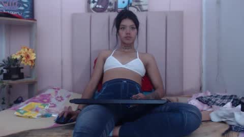 Snapshot of camila_williiamsres chatting on 05.07.26 camila_williiamsres online show from 05.07.26