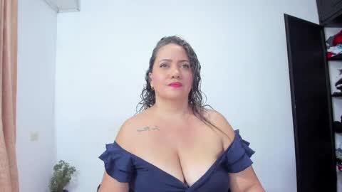 Snapshot of camilaa_foxxx chatting on 05.29.26 camilaa foxxx online show from 05.29.26