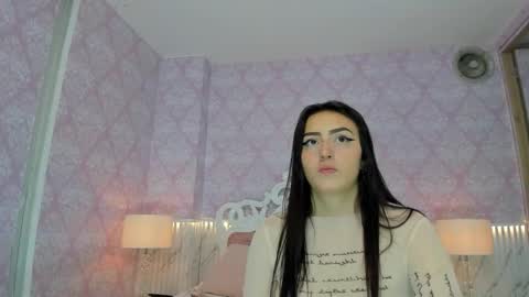 Snapshot of camilahunter__ chatting on 11.13.25 Camila online show from 11.13.25