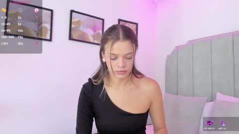 Camila Monroee  online show from 01.17.25