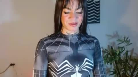 Snapshot of camilaparrisx chatting on 06.20.26 camilaparrisx online show from 06.20.26