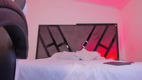 Snapshot of camilapreston_ chatting on 02.11.26 camila preston online show from 02.11.26