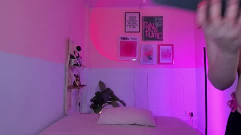 Camila  online show from 10.15.25