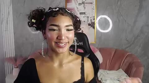 Snapshot of camilavixen_ch chatting on 05.29.26 camila online show from 05.29.26