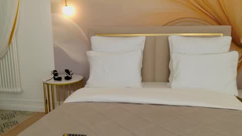 Camilla online show from 09.19.25