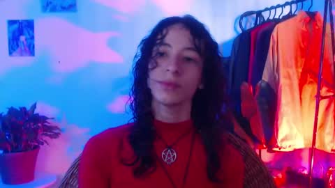 Snapshot of camille_delrey chatting on 12.11.24 Camille online show from 12.11.24