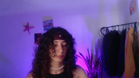 Snapshot of camille_delrey chatting on 01.28.25 Camille online show from 01.28.25