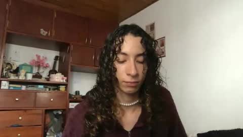 Snapshot of camille_delrey chatting on 02.12.25 Camille online show from 02.12.25