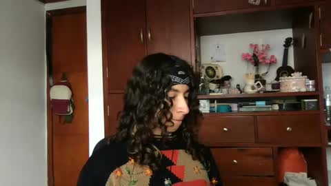 Snapshot of camille_delrey chatting on 02.19.25 Camille online show from 02.19.25