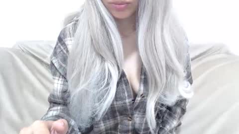 Snapshot of camillebunny chatting on 04.30.26 CamilleBunny online show from 04.30.26