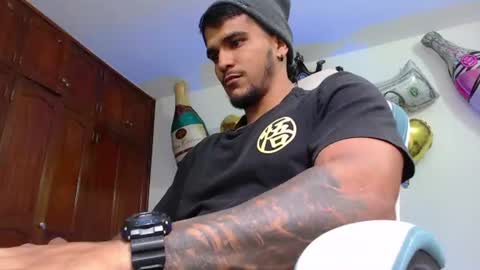 Snapshot of camilo_contre21 chatting on 07.11.26 camilo_contre21 online show from 07.11.26