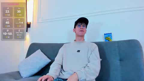 Snapshot of camilo_stark chatting on 11.05.25 Camilo online show from 11.05.25