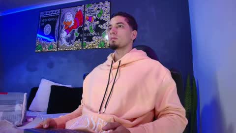 Snapshot of camiloalvarezzz3 chatting on 02.27.25 CAMILO online show from 02.27.25