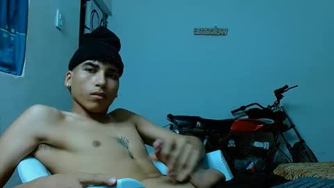 Snapshot of camilohot_2 chatting on 03.26.26 camilo online show from 03.26.26