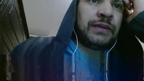 Snapshot of camiloking17 chatting on 01.23.25 camilo online show from 01.23.25