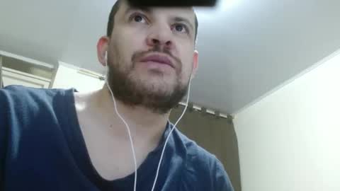 Snapshot of camiloking17 chatting on 02.03.25 camilo online show from 02.03.25