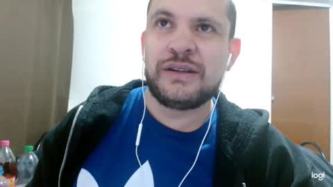 Snapshot of camiloking17 chatting on 04.13.26 camilo online show from 04.13.26