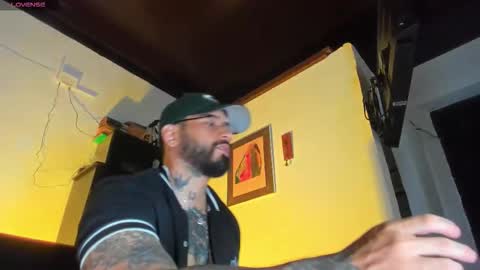 Snapshot of camilomayer chatting on 09.21.25 Camilo online show from 09.21.25