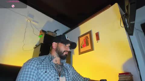 Snapshot of camilomayer chatting on 09.24.25 Camilo online show from 09.24.25