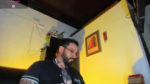 Snapshot of camilomayer chatting on 09.29.25 Camilo online show from 09.29.25