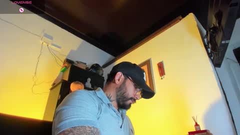 Snapshot of camilomayer chatting on 11.18.25 Camilo online show from 11.18.25