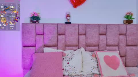 Snapshot of camiluxe chatting on 10.18.25 camiluxe online show from 10.18.25