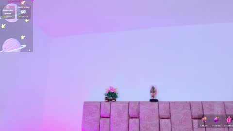 Snapshot of camiluxe chatting on 11.09.25 camiluxe online show from 11.09.25