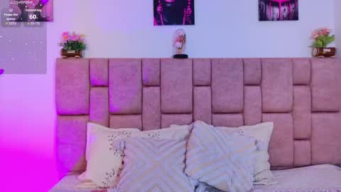 Snapshot of camiluxe chatting on 01.12.26 camiluxe online show from 01.12.26