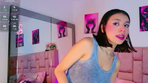 Snapshot of camiluxe chatting on 02.08.26 camiluxe online show from 02.08.26