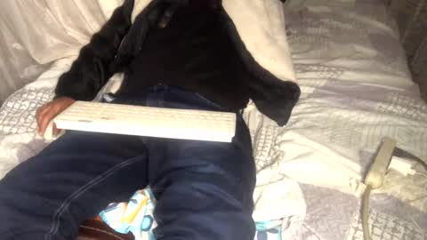 Snapshot of camivaron chatting on 01.09.25 camivaron online show from 01.09.25