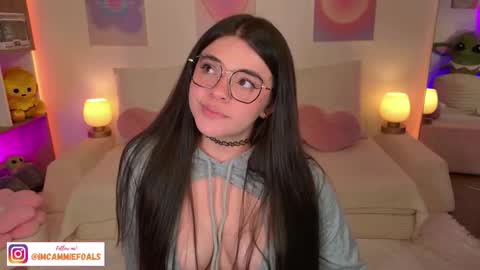   Lets reach 200 thumbs up  online show from 01.13.26