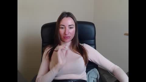 cammila horn online show from 02.10.26